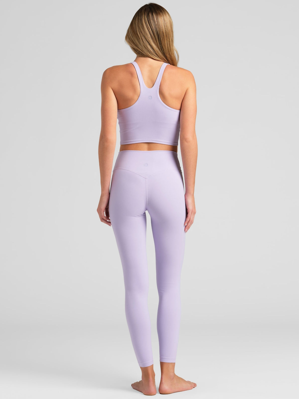 Noblezza PrimeCore™ V-Neck Crop Tank