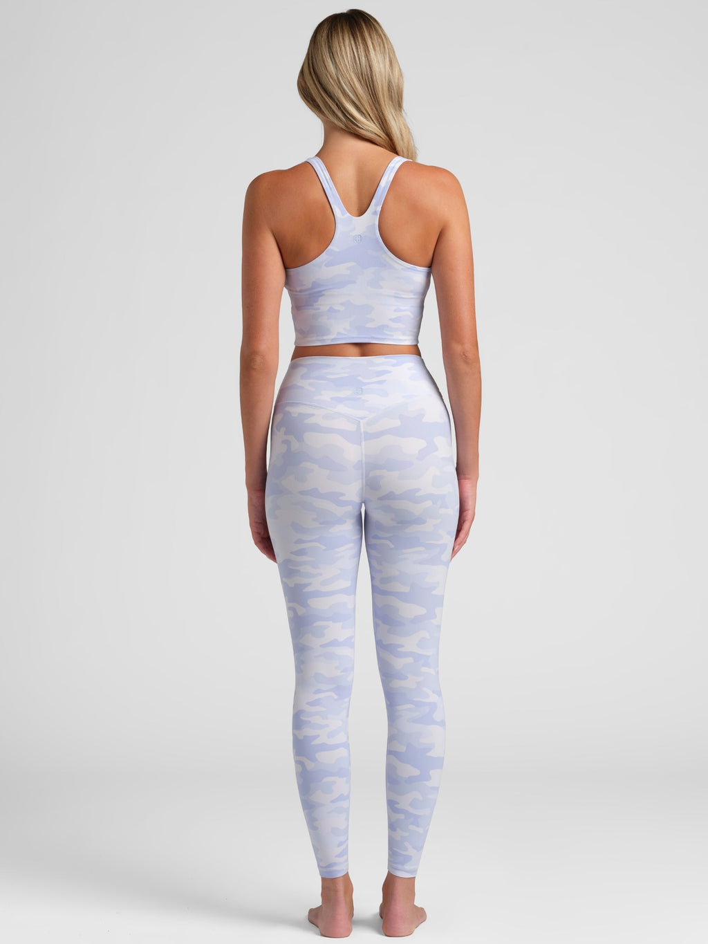 Noblezza PrimeCore™ V-Neck Crop Tank