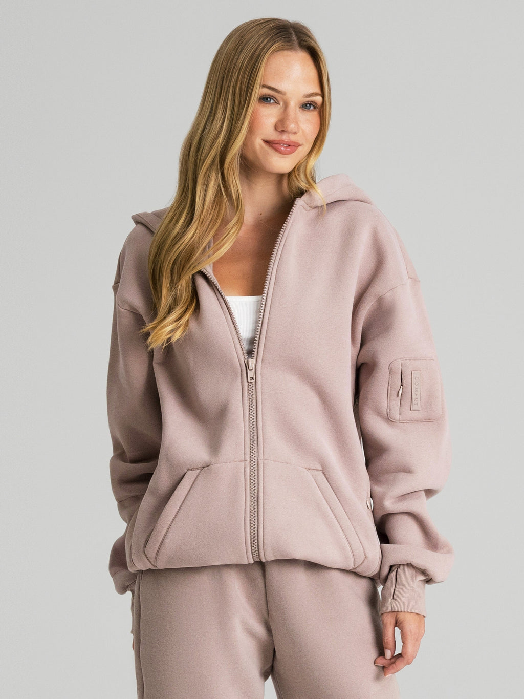 Explorer Travel Zip Hoodie – Mega