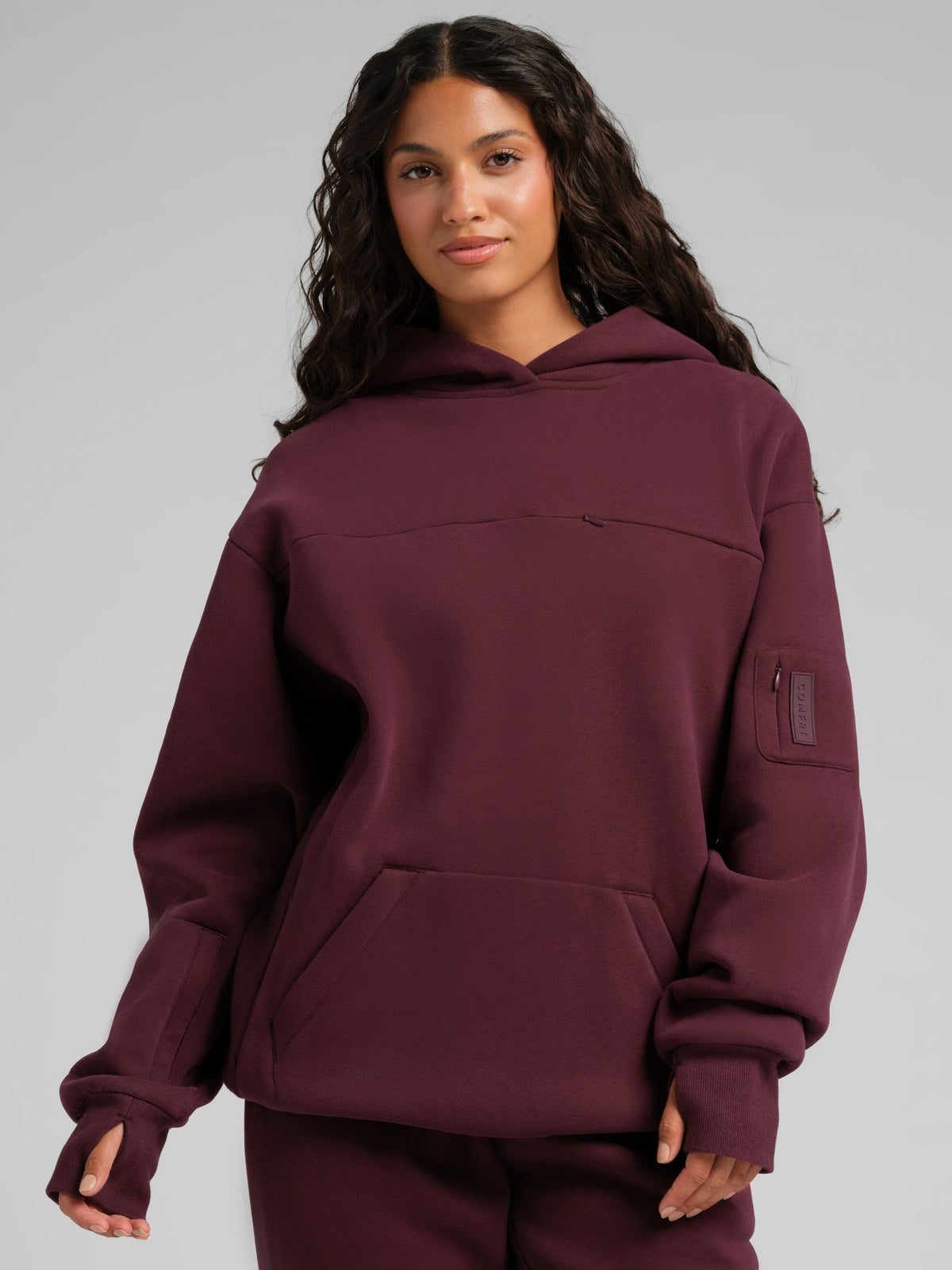 Explorer Travel Hoodie – Mega