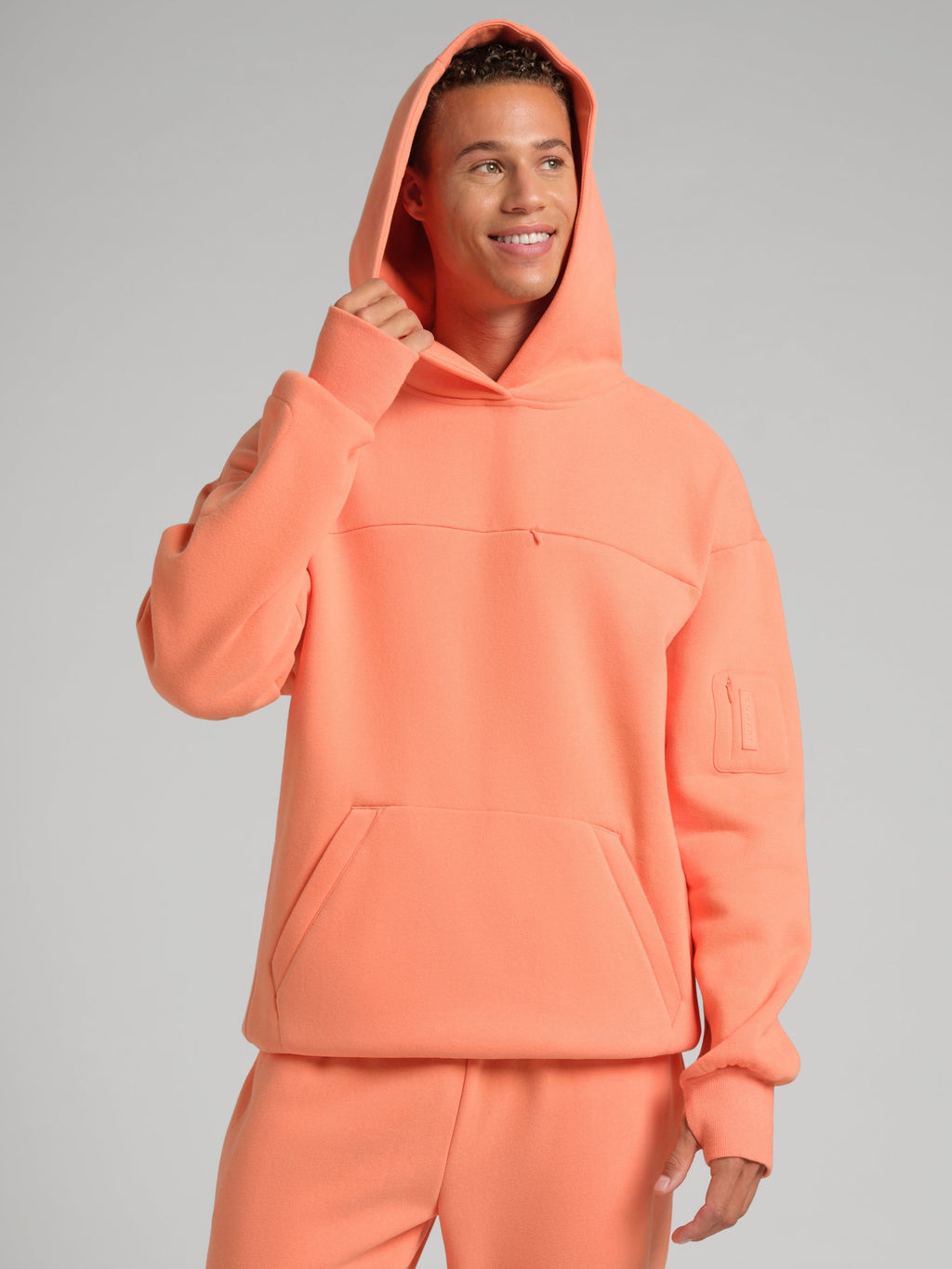 Explorer Travel Hoodie – Mega