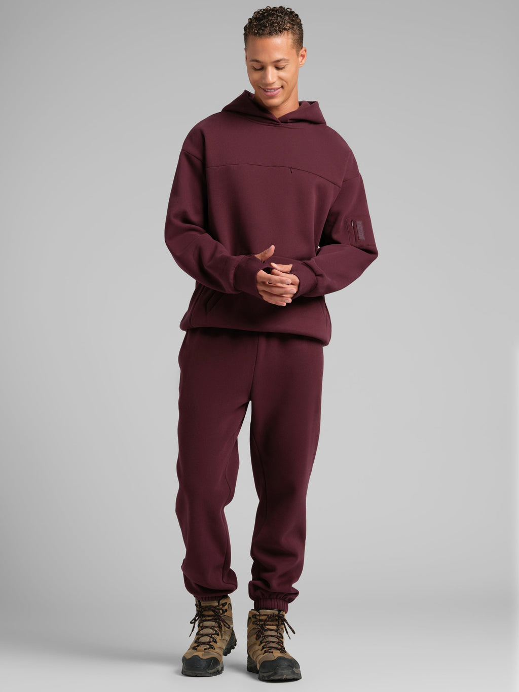 Explorer Travel Hoodie – Mega