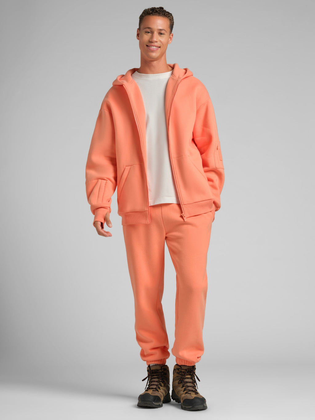 Explorer Travel Zip Hoodie – Mega