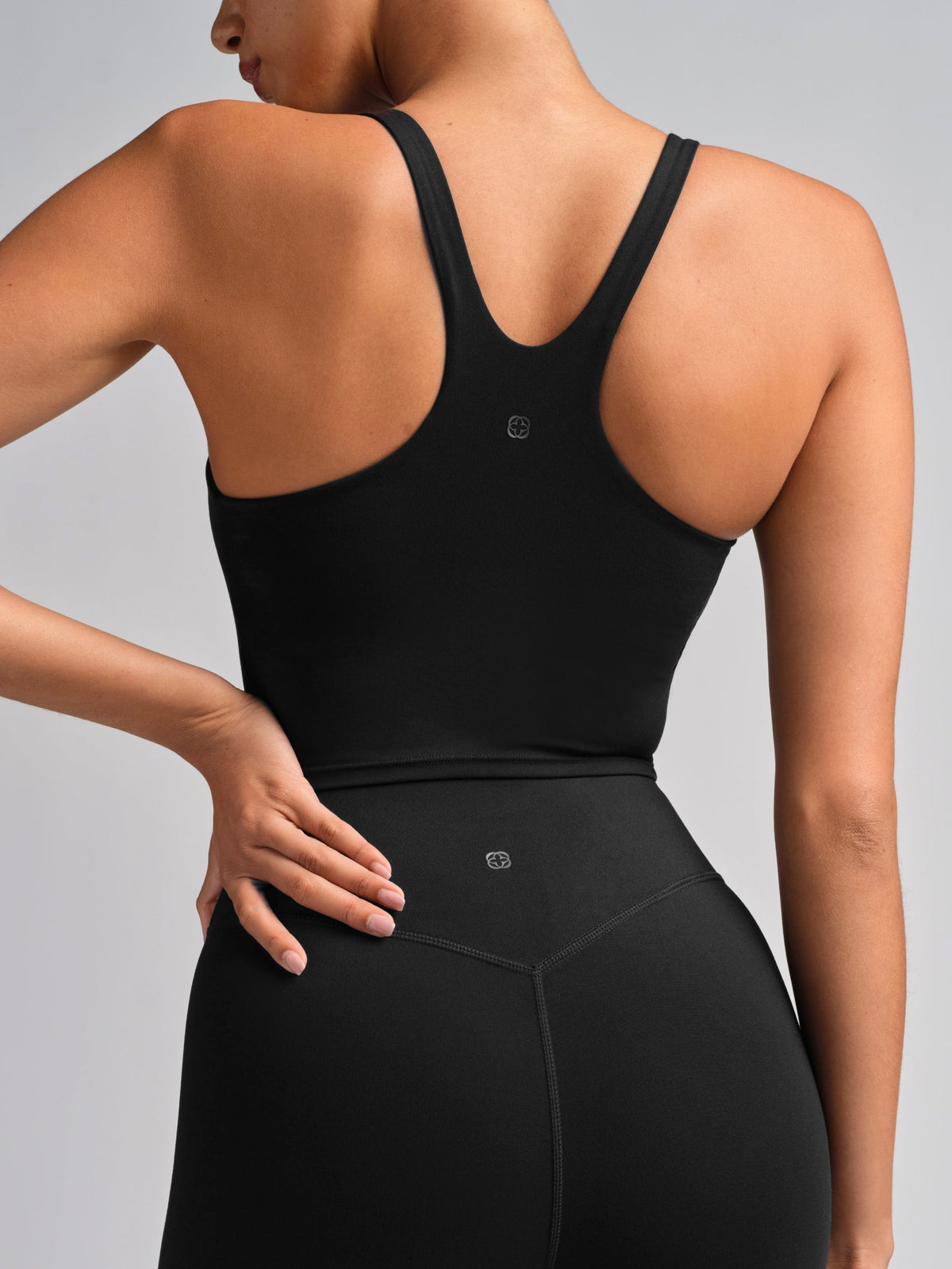Noblezza PrimeCore™ V-Neck Crop Tank