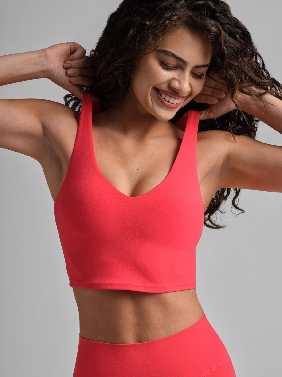 Noblezza PrimeCore™ V-Neck Crop Tank