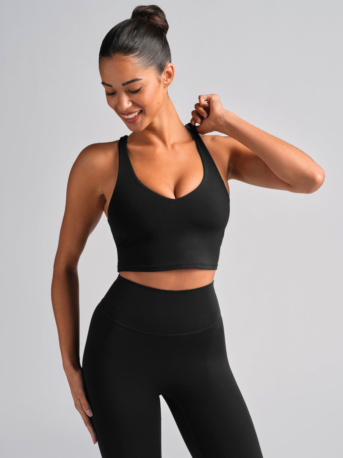 Noblezza PrimeCore™ V-Neck Crop Tank