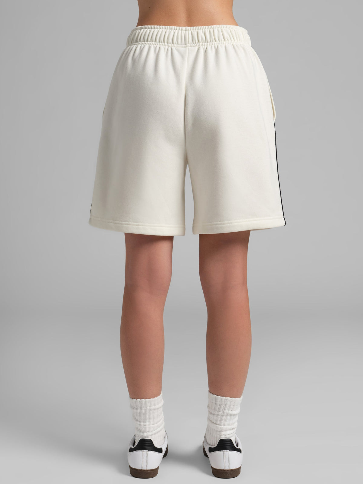 Laid Back Halo Lightweight Short 7"