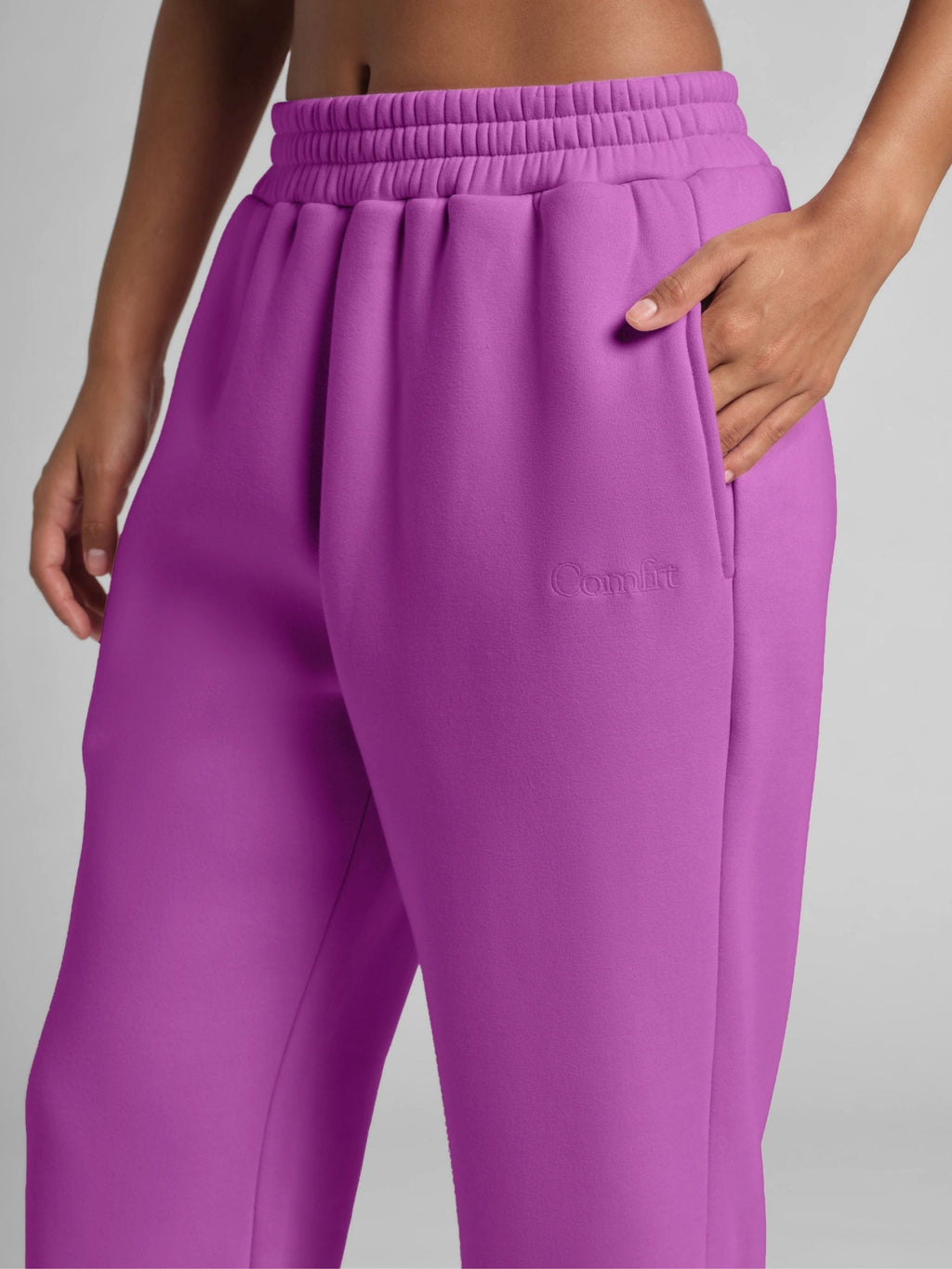 VIP Exclusive Signature Straight Leg Sweatpants