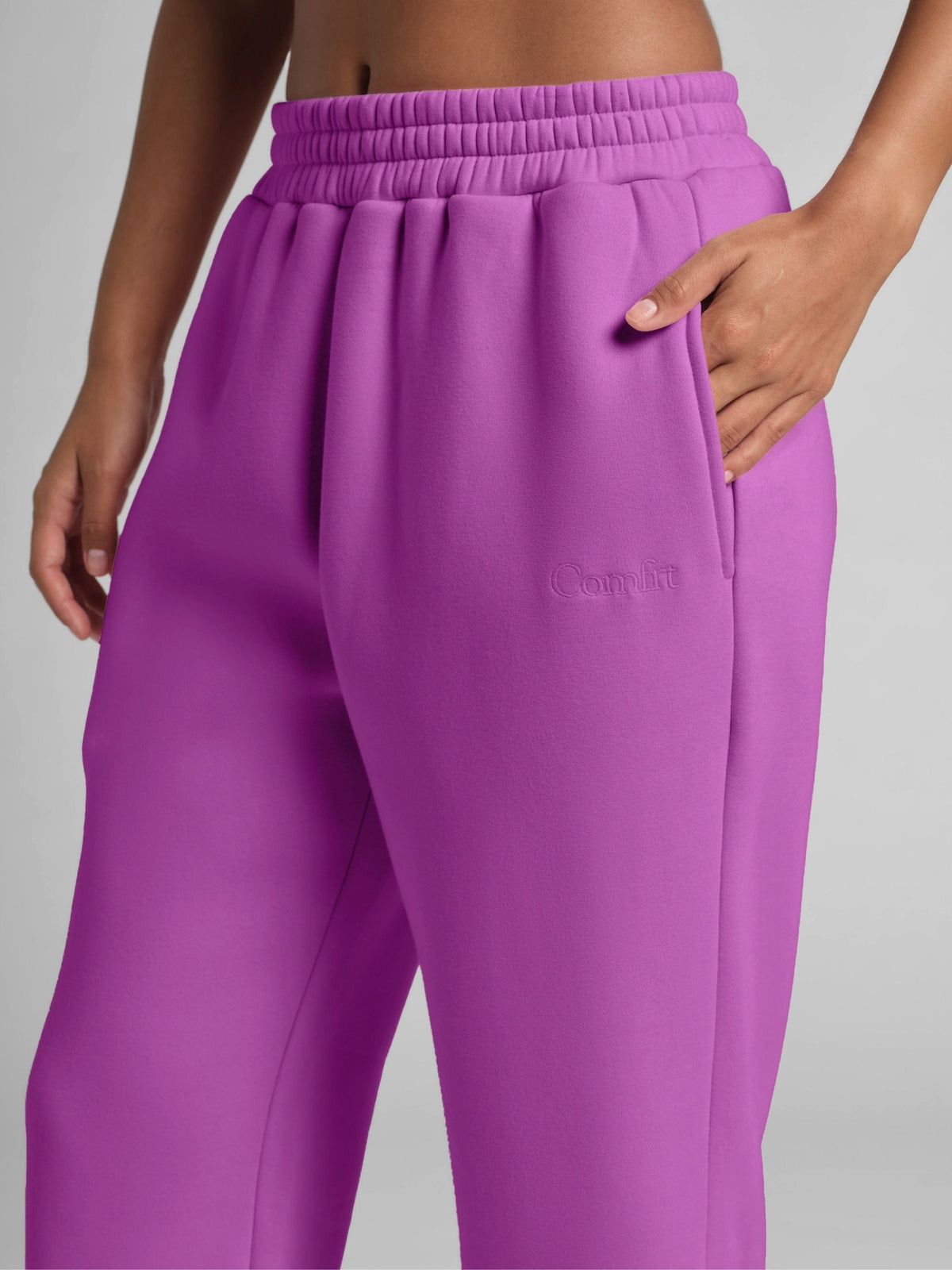 VIP Exclusive Signature Straight Leg Sweatpants