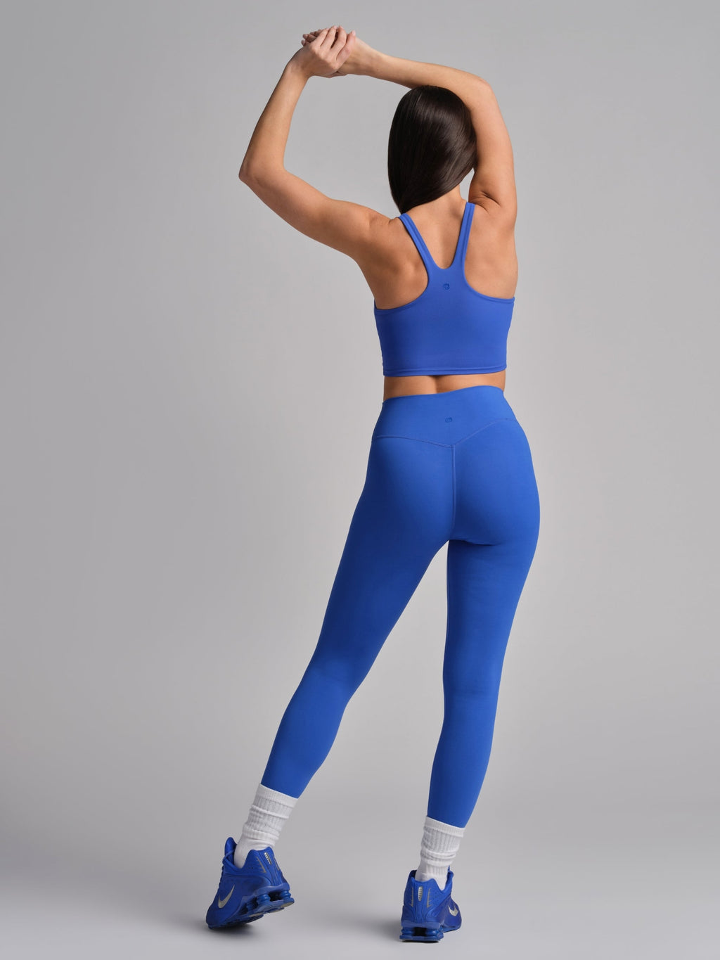 Noblezza PrimeCore™ V-Neck Crop Tank