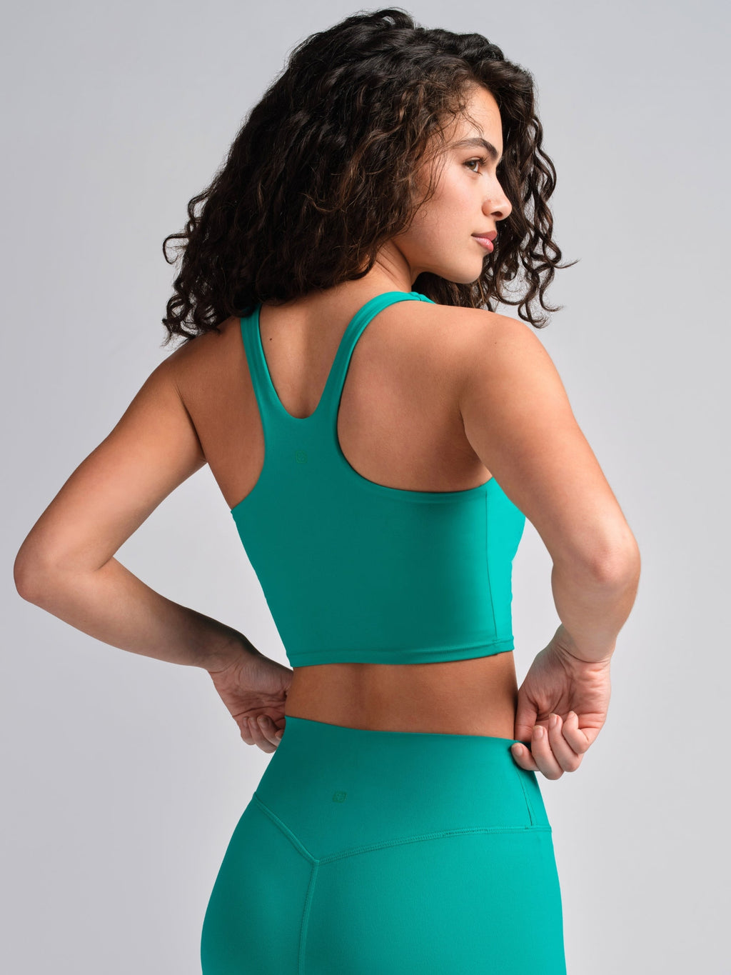Noblezza PrimeCore™ V-Neck Crop Tank